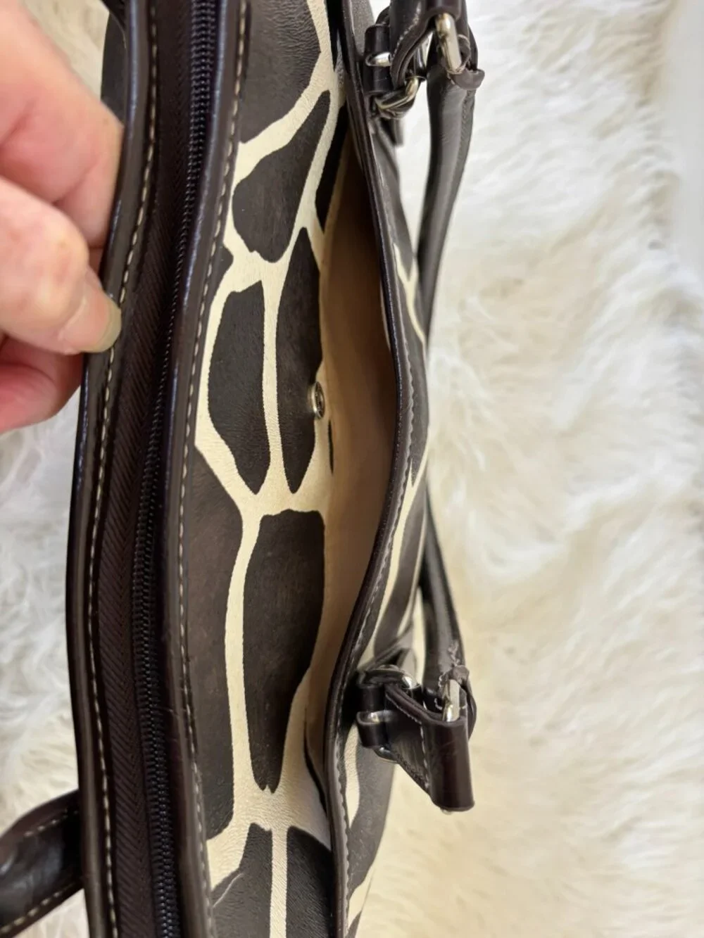 Nine & CO’s Brown and Cream Giraffe Textured Faux Leather Tote Bag OS